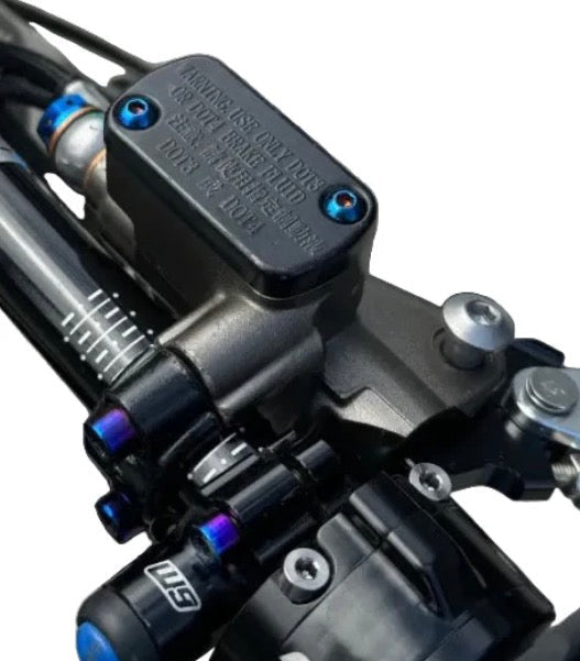 Moto and ultra resovoir